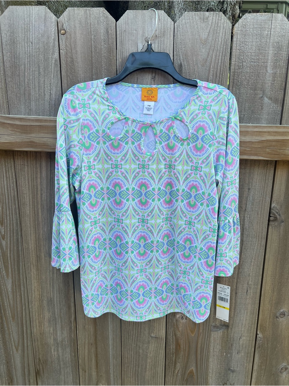 NWT Ruby Rd. Petite “Fresh Take” Top | Size PM | Keyhole Bell Sleeve